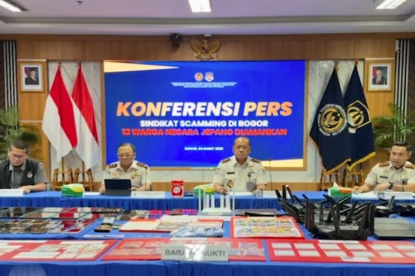 Imigrasi Bogor Tangkap 13 WNA Asal Jepang Pelaku Penipuan Online