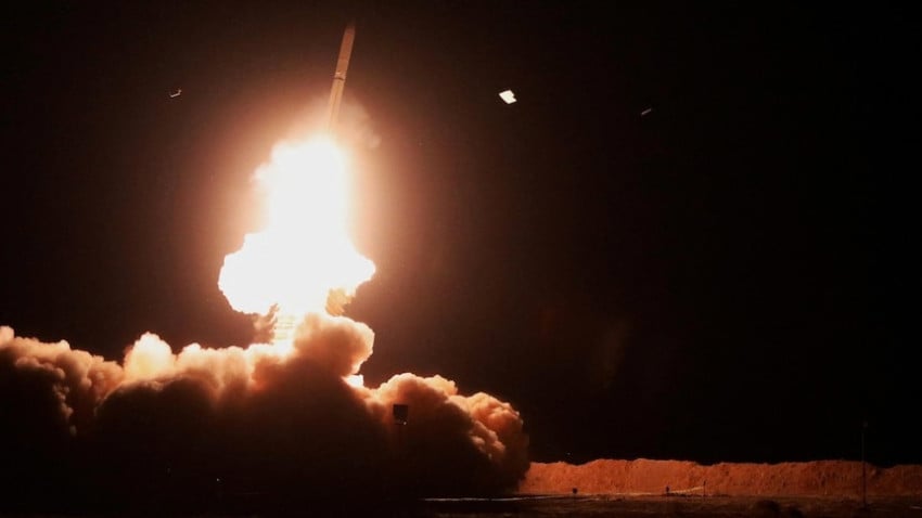 Rudal Balistik Iran Jangkau 4.000 Km, tapi Seberapa Akurat dan Mematikan?